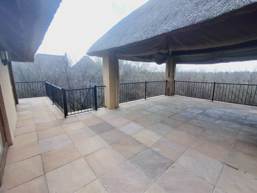 4 Bedroom Property for Sale in Boschenvaal River Front Lodges Free State